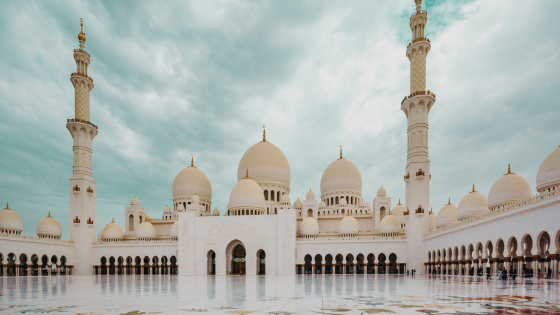 5 EMIRATOS